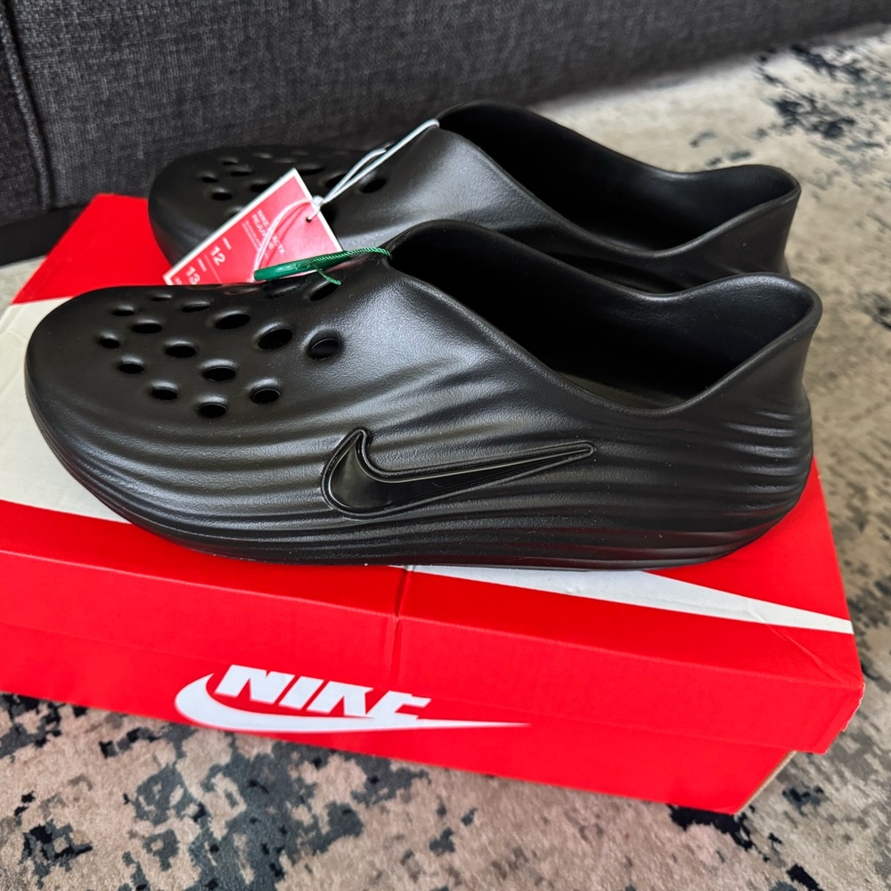 Nike ReactX Rejuven8 Triple black